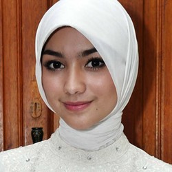 Citra Kirana Tak Mau Umbar Soal Asmaranya dengan Ali Syakieb