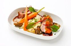 Makanan a la Restoran Disajikan dalam Pesawat Air France dan Japan Airlines