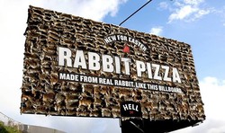 Jelang Paskah Restoran Hell Pizza Buat Billboard dari Kulit Kelinci