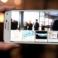 Samsung Amankan Galaxy V & Galaxy Adore