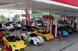 Mengukur Efektivitas Kenaikan Pajak Porsche Cs