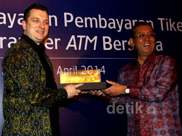 Artajasa Perluas Transaksi Pembayaran Tiket Garuda