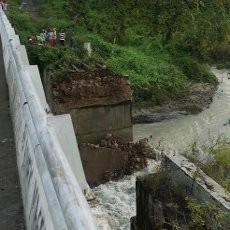 Jembatan Rusak Menghubungkan Kabupaten Nganjuk Diperbaiki