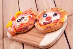 Pizza, Roti, dan Cake yang Disajikan di Pesta Anak Bisa Memicu Alergi (2)
