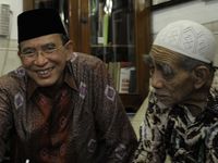 SDA Temui KH Maimun Zubair