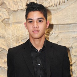 Main Film Romance Action, Al Akan Syuting di Hong Kong