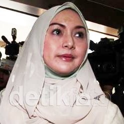 Suami Kena Stroke di Tahanan, Eddies Adelia Rutin Beri Timun Jepang