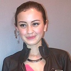Kimberly Ryder: Punya Wajah Indo Buat Aku Menguntungkan
