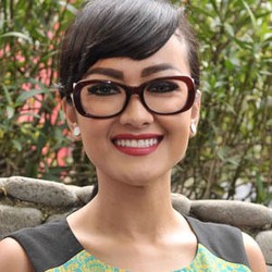 Hubungan Masih Menggantung, Jupe Tunggu Ditelepon Gaston