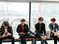 CNBlue Cool Tampil Kasual di Beijing