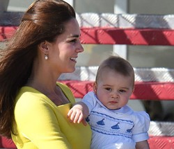 Dipakai Pangeran George, Baju Bayi Ini Terjual Habis Dalam Hitungan Jam