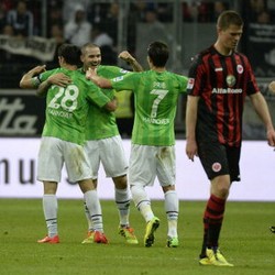 Kalahkan Frankfurt, Hannover Kian Jauhi Zona Degradasi