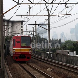 Tambah Frekuensi KRL, Pemerintah Janji Bangun Jalur Melayang Rp 10 T