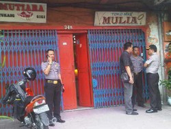 5 Kawanan Perampok Bersenpi Satroni Toko Emas di Pekanbaru