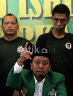 Copot Sementara SDA, Ini Keputusan Lengkap Rapimnas PPP Kubu Romi
