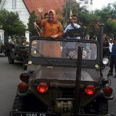 Penghargaan Surabaya Kota Masa Depan Diarak Keliling Kota