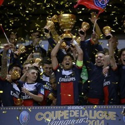 Cavani Antar PSG Juarai Coupe de la Ligue