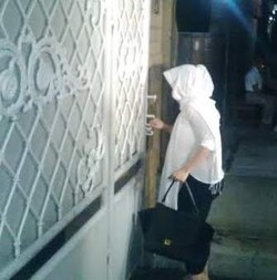 Ditetapkan Jadi Tersangka, Rumah Hadi Poernomo Terus Didatangi Kerabat