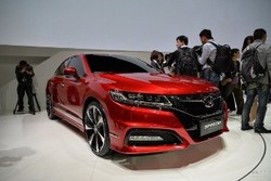 Spirior, Nama Lain Accord Pesaing Camry