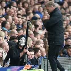 Ketika Malaikat Maut Intai Moyes di Goodison Park