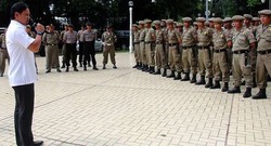 Lantik Kasatpol PP Bogor Saat Sakit, Bima Arya Diantar Jemput Ambulans