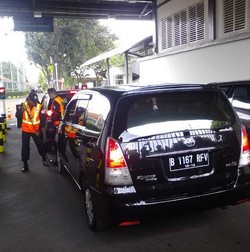 Petugas Imigrasi Datangi JIS, Cek Izin Para Pengajar Asing