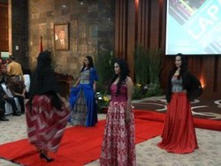 Ketika Napi Cantik Bergaya di Atas Catwalk