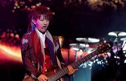 Pemain Bass LArc-En-Ciel Akan Segera Menjadi Ayah