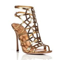 Editors Choice: 5 Pilihan Cage Shoes untuk Tampil Glamour ke Pesta