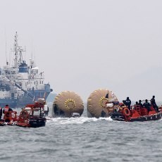 Awak Feri Korsel yang Tenggelam Akui Kesulitan Luncurkan Perahu Penyelamat