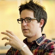 Jurus Path Melawan Facebook & Twitter