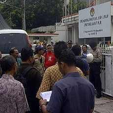 Bawaslu Jatim Didesak Usut Dugaan Ijazah Palsu Eks Ketua DPRD Bondowoso