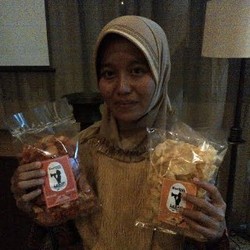 Ini Dia Kisah Rini Sukses Bisnis Keripik Lebay dari Nol