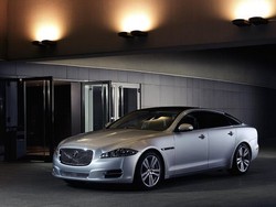 Ini Spesifikasi Lengkap Jaguar XJ Mesin 2.000 cc