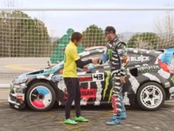 Seru! Aksi Adu Bola Neymar Vs Ken Block
