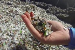 Aneh Tapi Nyata, Ada Pantai Berpasir Kaca di California