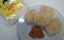 Cireng Mang Aup: Ngemil Cireng Dicocol Sambal Cengek Pedas Membakar