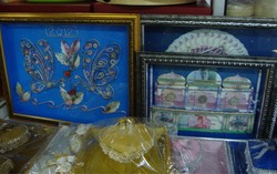 Kecuali Makanan, Toko Emas, Kosmetik dan Parsel Ada di Pasar Cikini