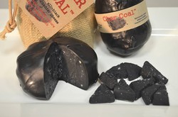 Di Inggris Kini Ada Char Coal Cheese, Keju yang Terbuat dari Arang
