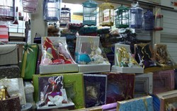 Perlengkapan Seserahan sampai Aneka Parsel Ada di Pasar Cikini