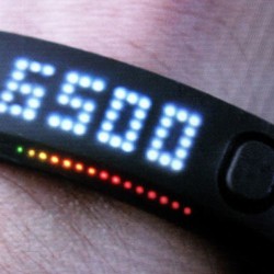 Bunuh FuelBand, Nike Boyong Fiturnya ke iWatch