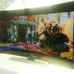Buat Apa Samsung Bikin TV Melengkung?
