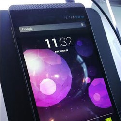 Slate 6 VoiceTab, Ketika Sang Raksasa PC Bikin Phablet