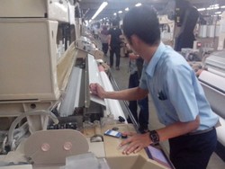 Pengusaha Tekstil Pilih UMP Naik Daripada Tarif Listrik