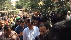 Jokowi Blusukan ke Waduk Dekat Rumah Megawati