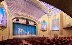 8 Gedung Teater Paling Keren di Dunia (2)