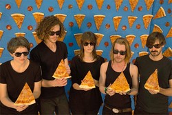 Pizza Underground, Band Milik Macaulay Culkin Bawakan Lagu tentang Pizza