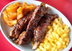 Promosikan Kotanya, Walikota Ini Makan di 24 Restoran dalam Satu Hari!