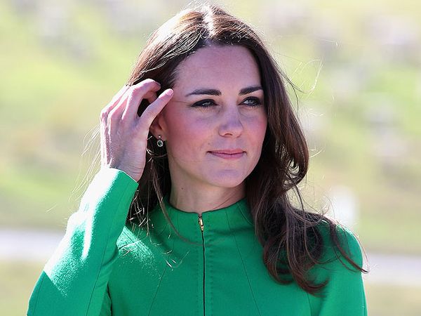 Kunjungi Canberra, Kate Middleton Tampil Menawan