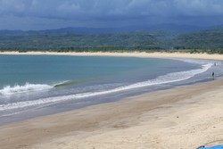 Pantai Santolo di Garut, Seperti Milik Pribadi